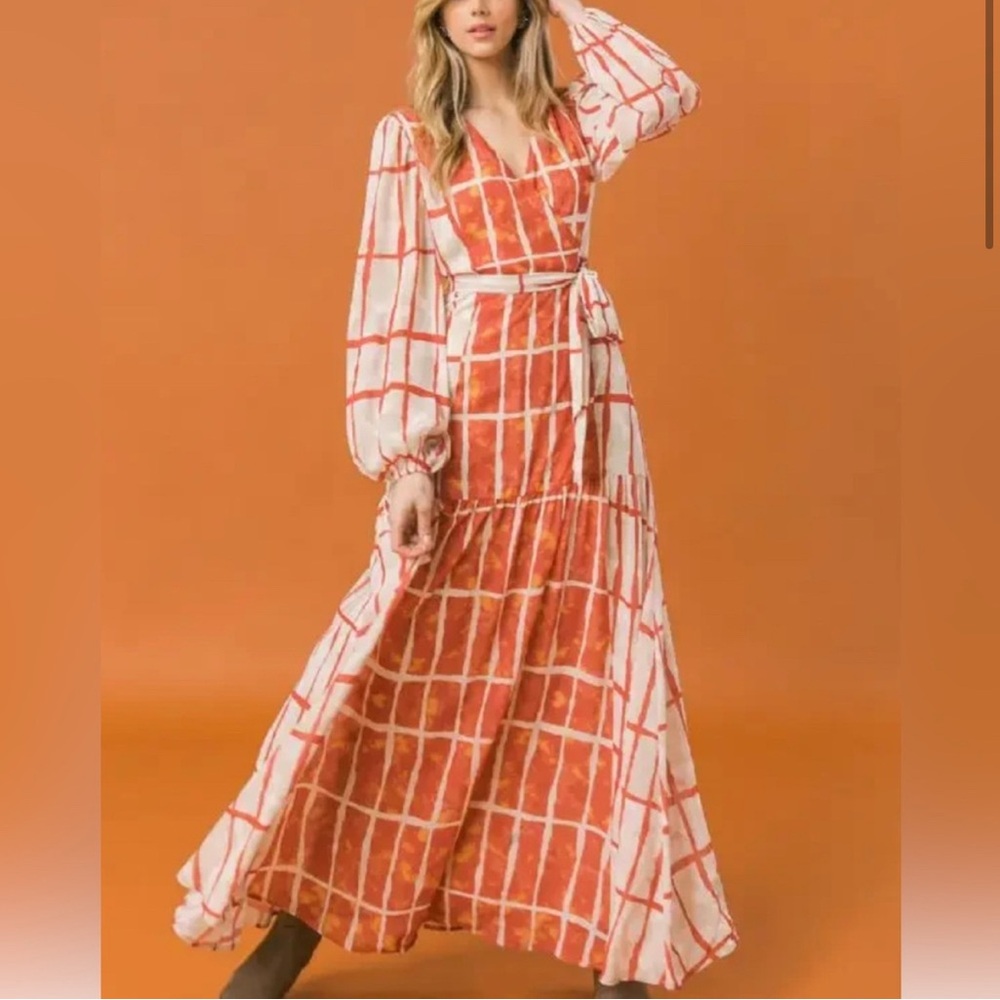 Flying tomato (S) v-neck rust Orange/Ivory tan window pane Maxi dress